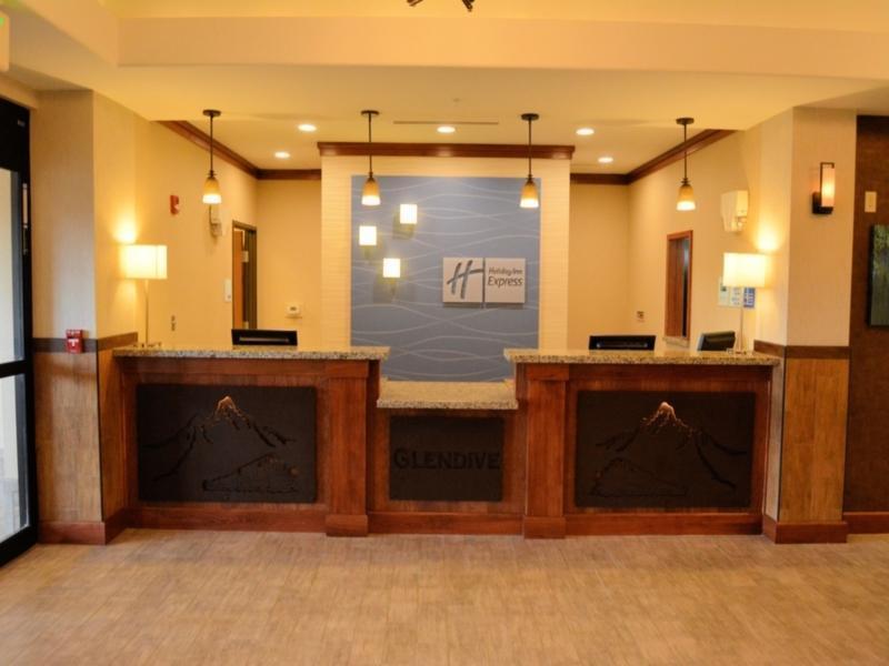 Holiday Inn Express & Suites Glendive By Ihg Exterior photo
